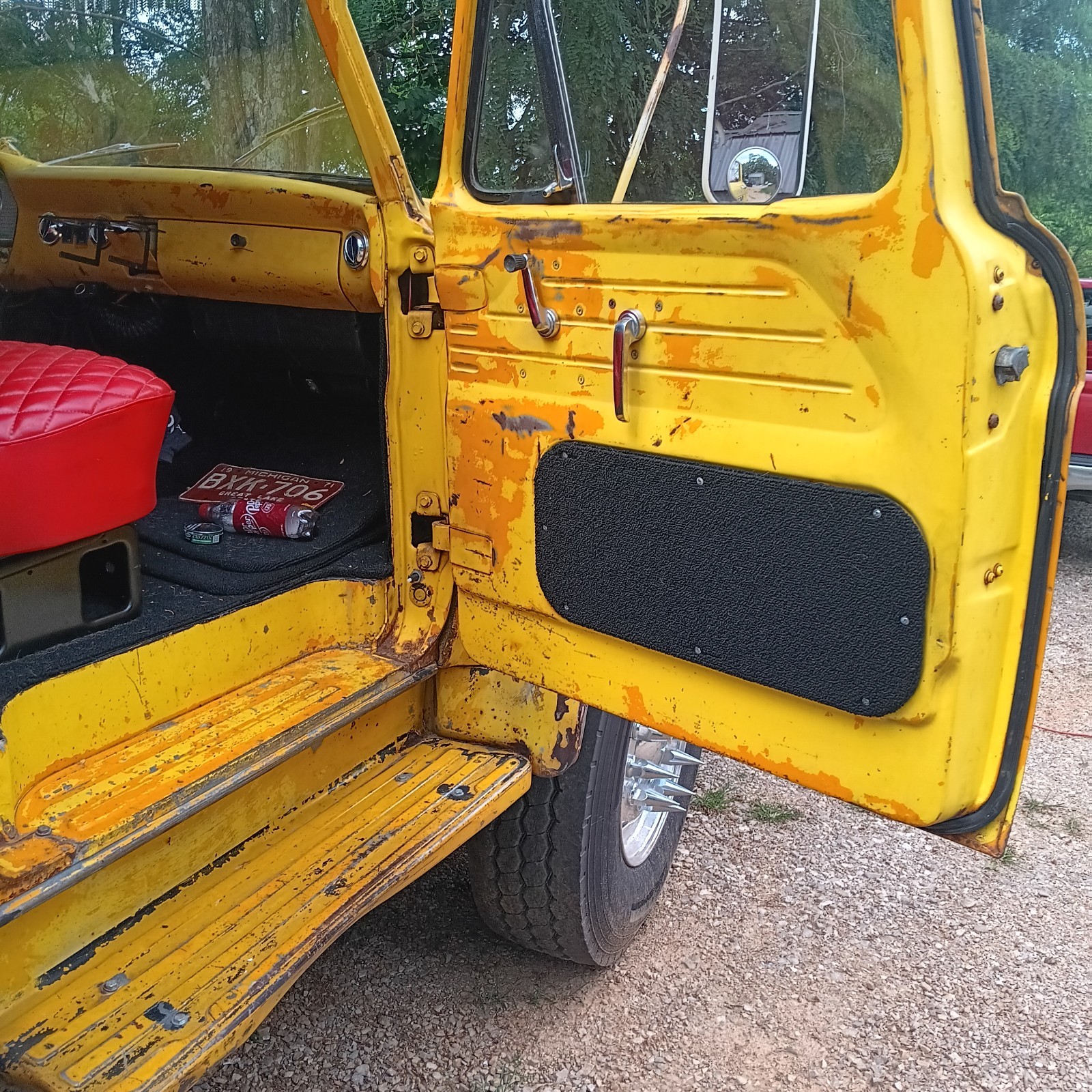 Ford-600-Custom-1966-Cab-Chassis-31