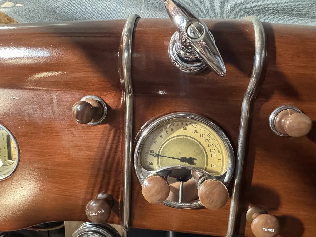 Ford-68-1936-Black-Tan-3