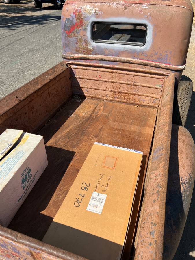 Ford-85-pickup-1946-14