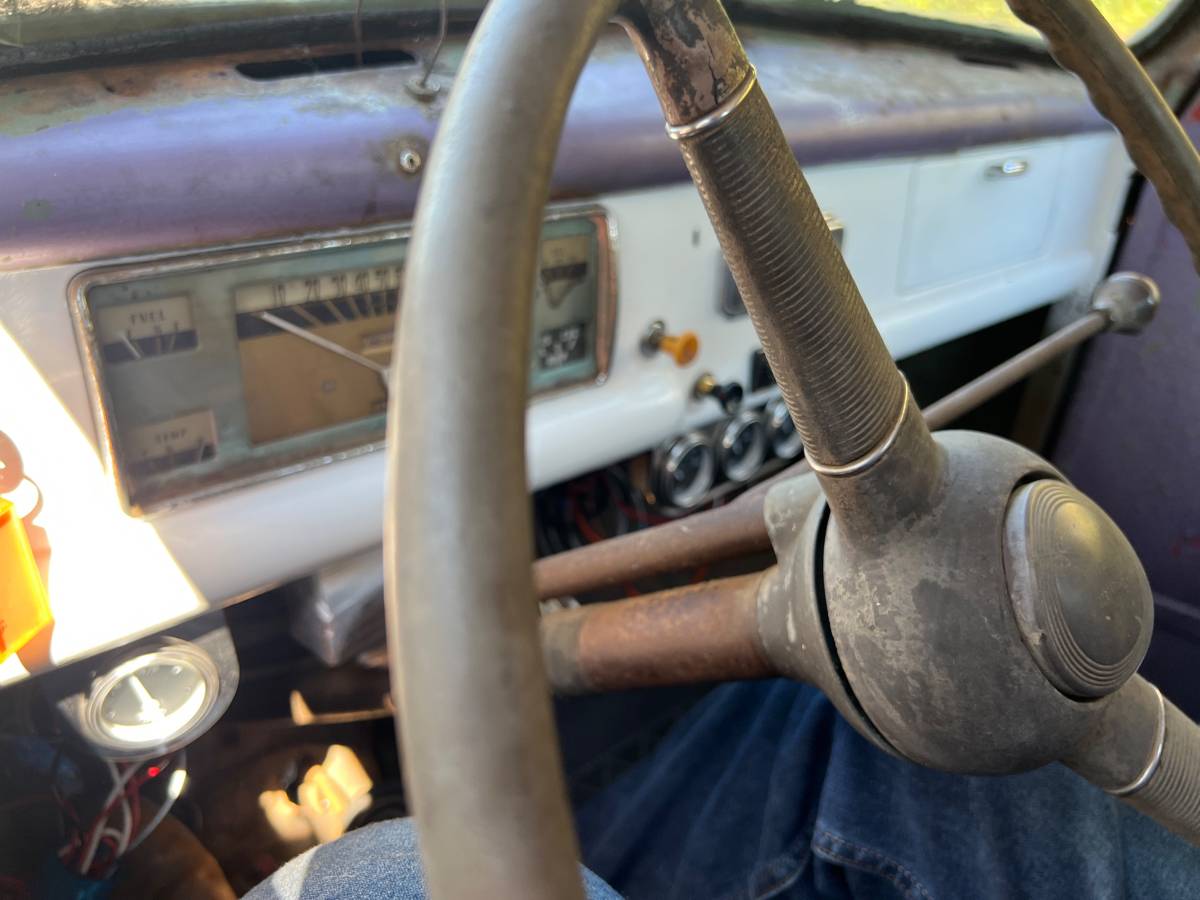 Ford-85-pickup-1946-17