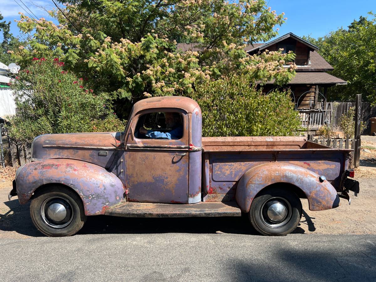 Ford-85-pickup-1946-3