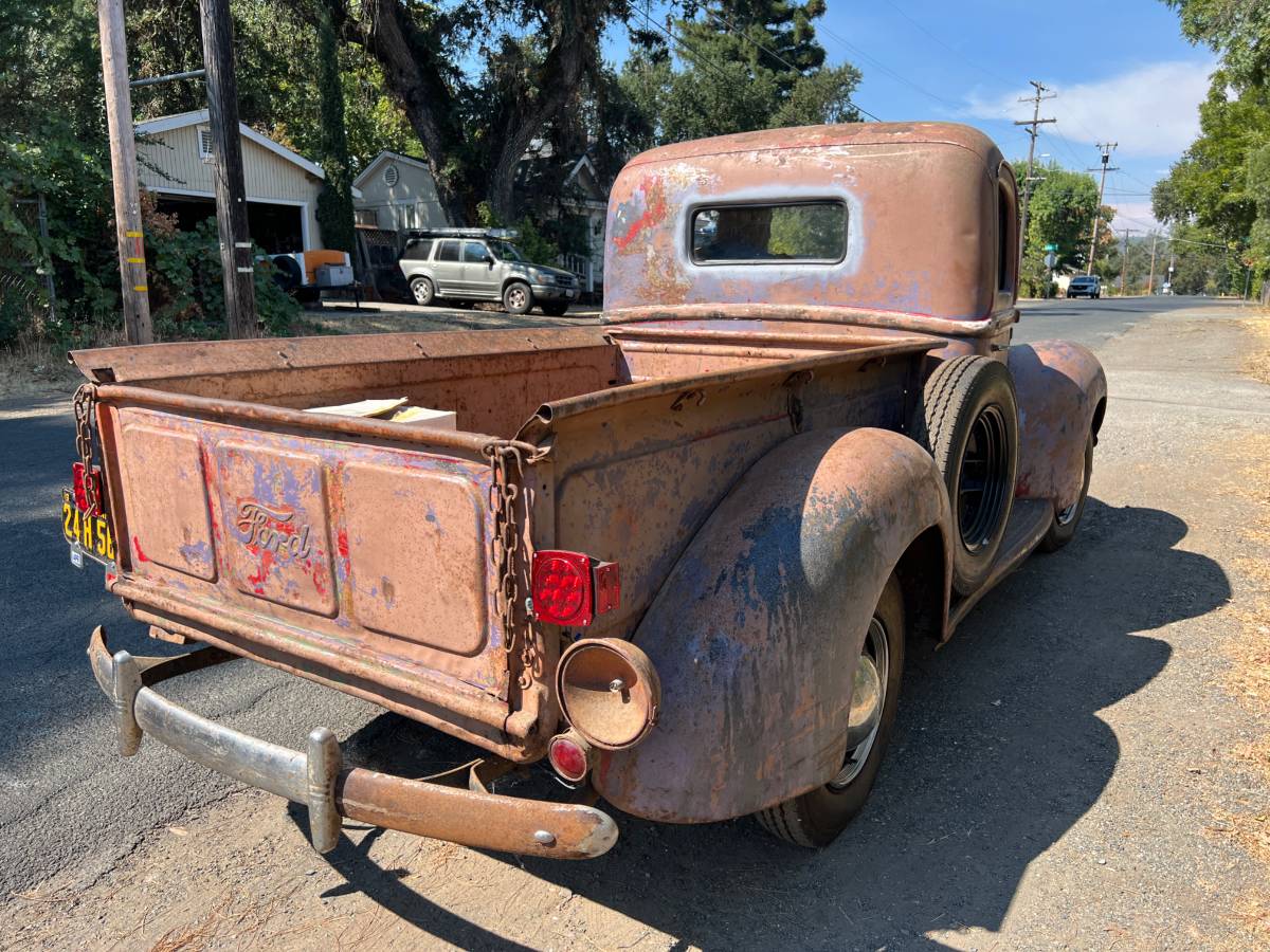 Ford-85-pickup-1946-5