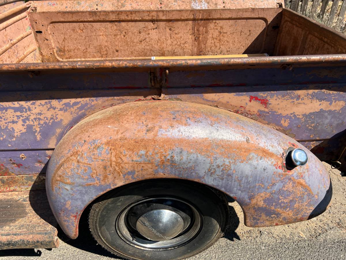 Ford-85-pickup-1946-9