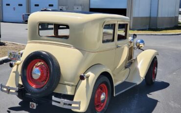 Ford-A400-1931-Tan-Brown-1