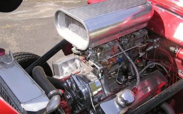 Ford-Anglia-1954-Red-Charcoal-3