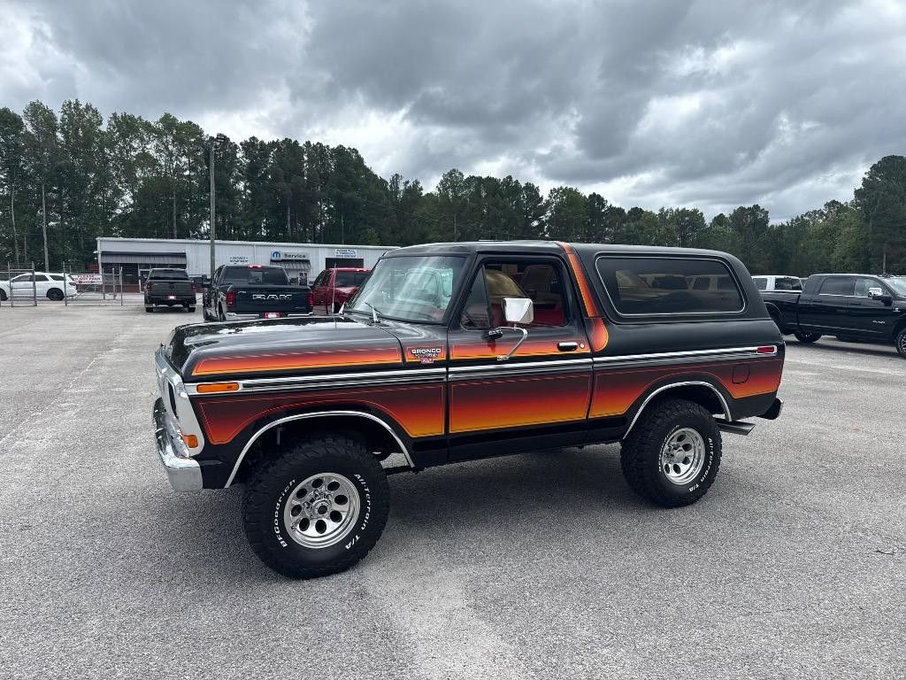 Ford-BRONCO-Free-wheeling-appearance-pkg-frame-off-ver-1979-10