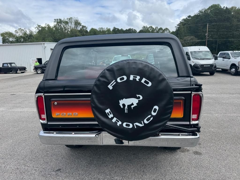 Ford-BRONCO-Free-wheeling-appearance-pkg-frame-off-ver-1979-16