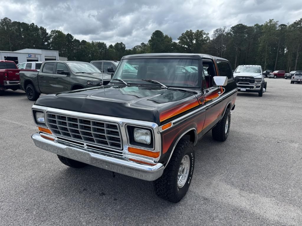 Ford-BRONCO-Free-wheeling-appearance-pkg-frame-off-ver-1979-23