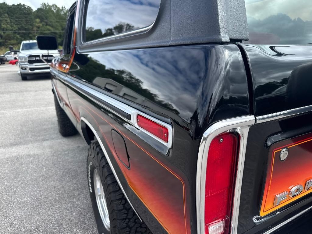 Ford-BRONCO-Free-wheeling-appearance-pkg-frame-off-ver-1979-35
