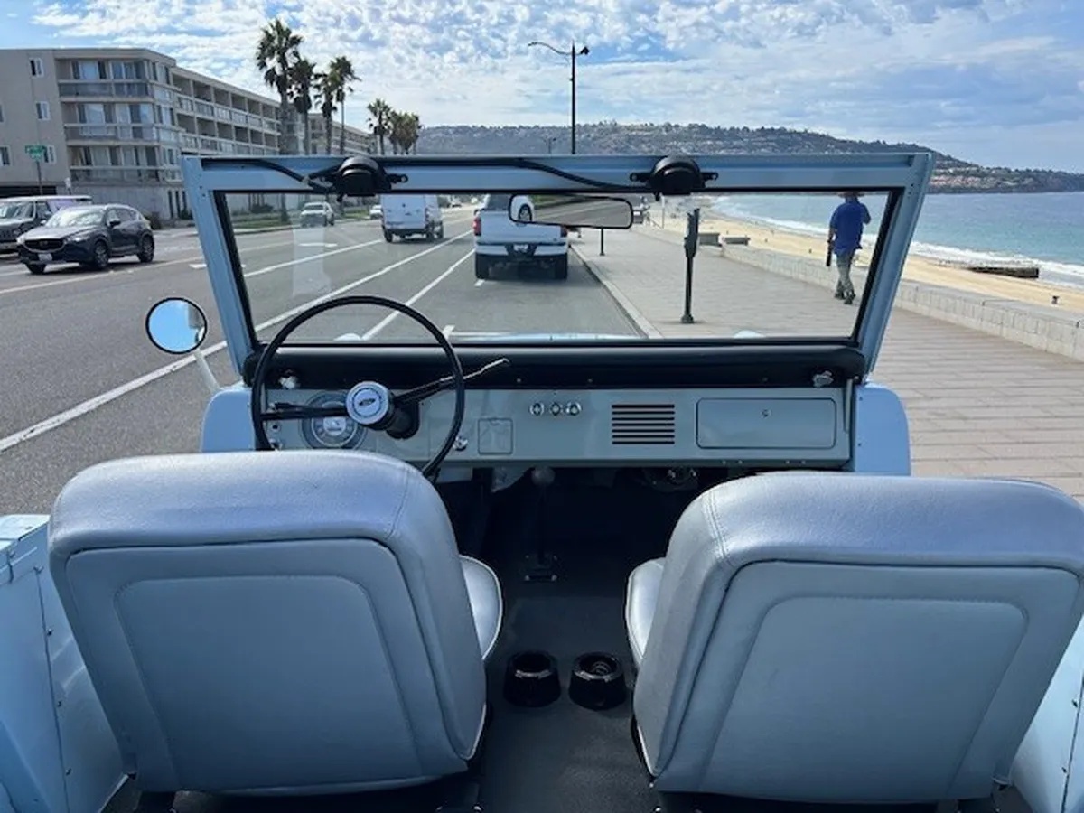Ford-Bronco-1966-Light-Arcadian-Blue-Light-Arcadian-Blue-13