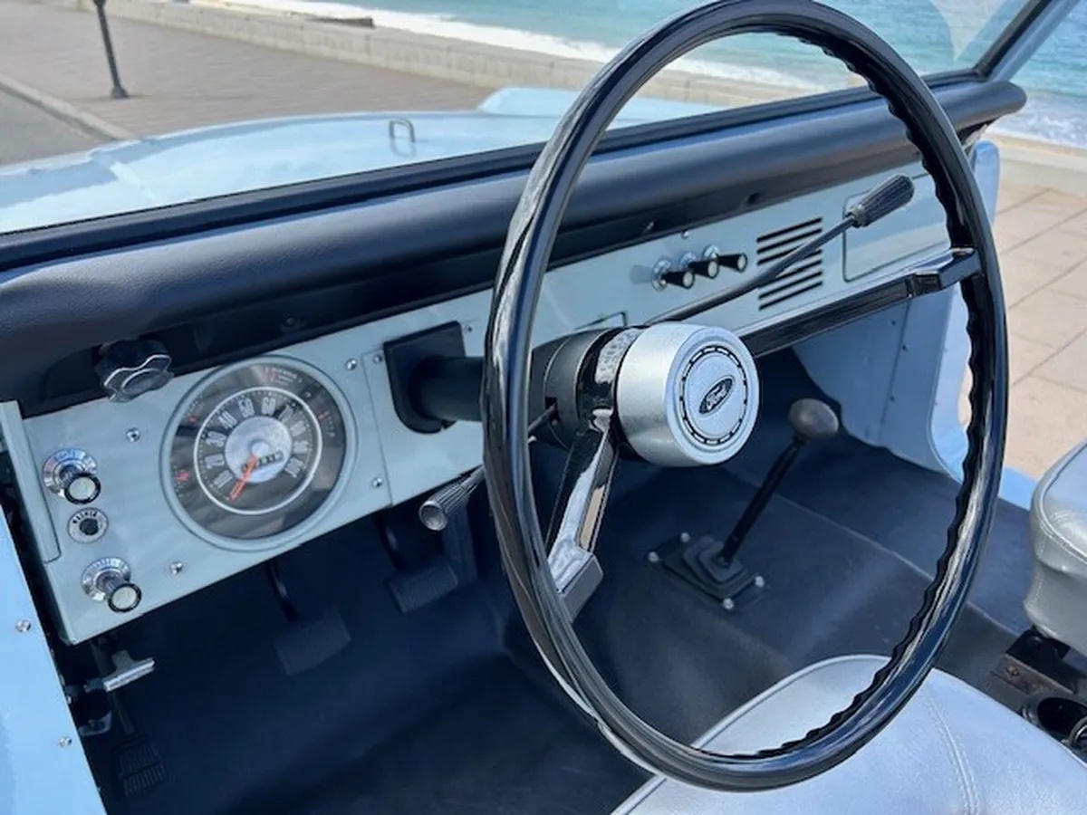 Ford-Bronco-1966-Light-Arcadian-Blue-Light-Arcadian-Blue-6