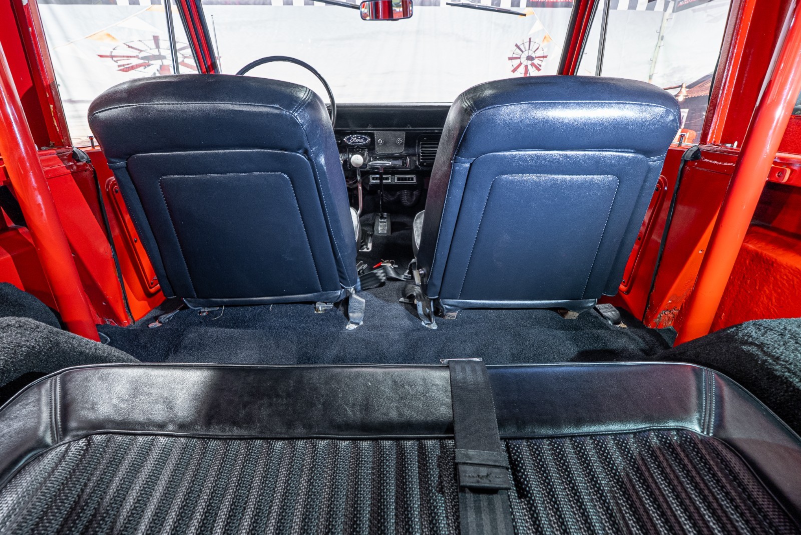 Ford-Bronco-1967-SUV-28