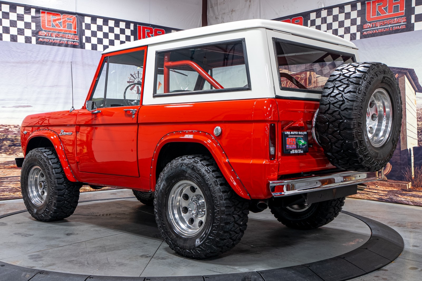 Ford-Bronco-1967-SUV-3