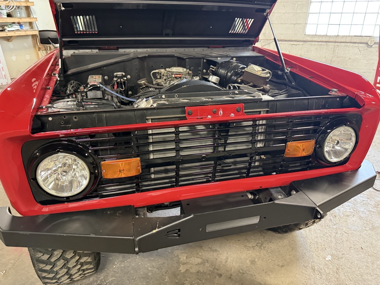 Ford-Bronco-1969-SUV-1