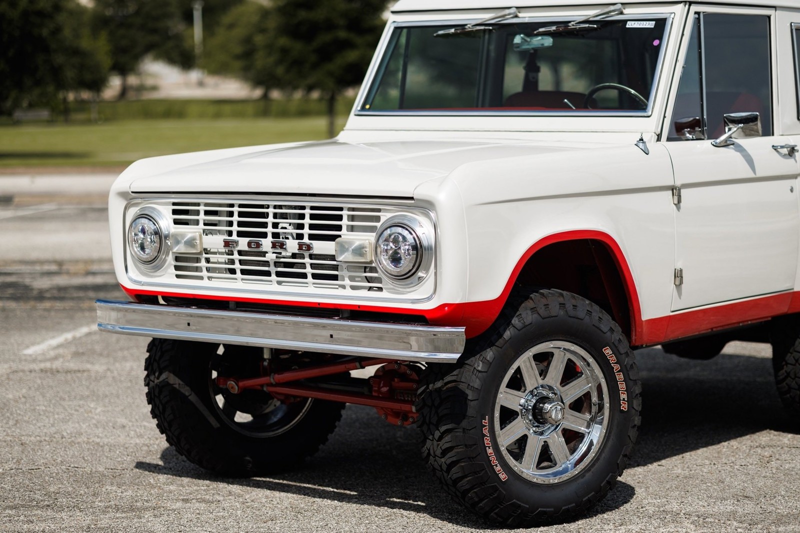Ford-Bronco-1970-SUV-10