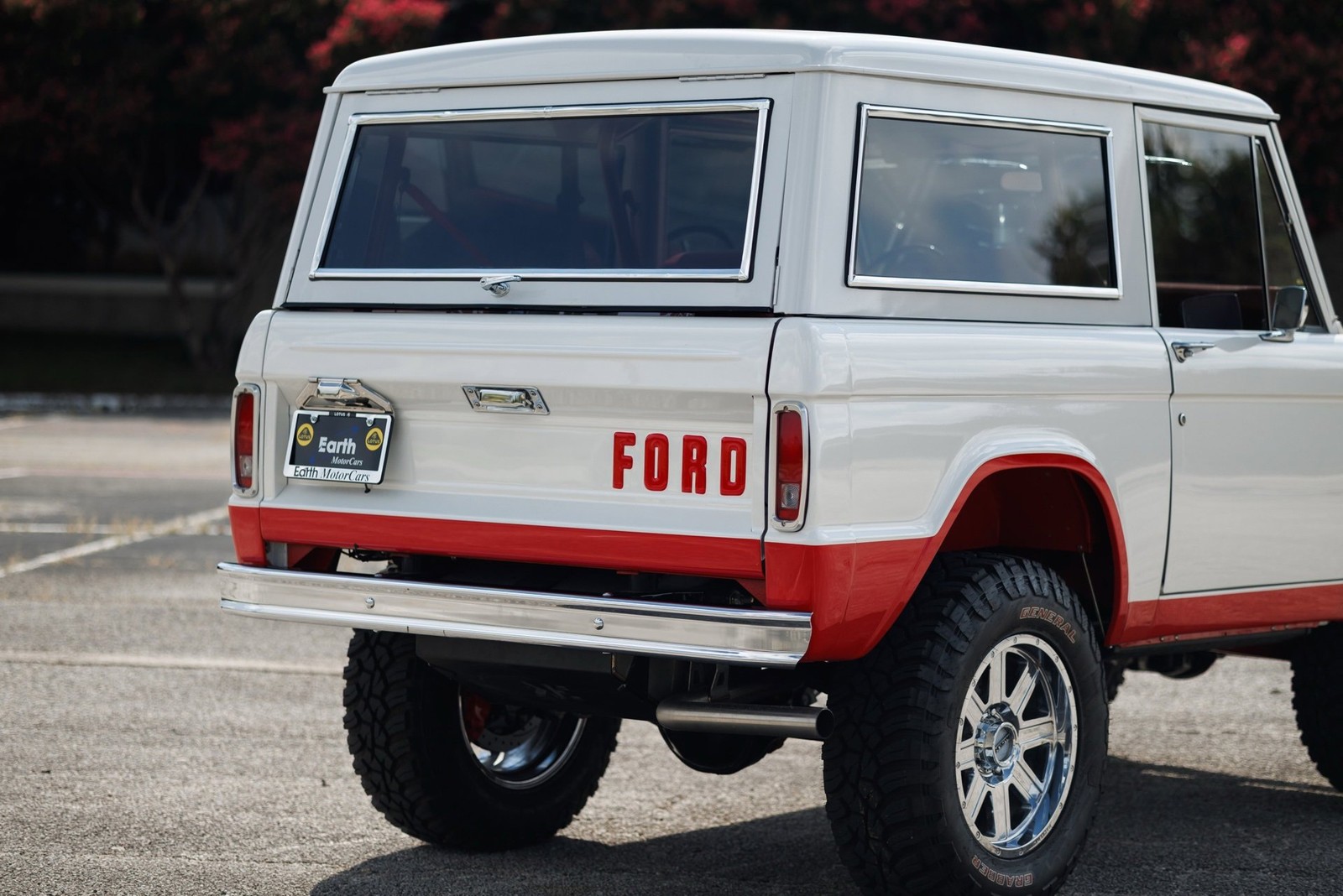 Ford-Bronco-1970-SUV-12