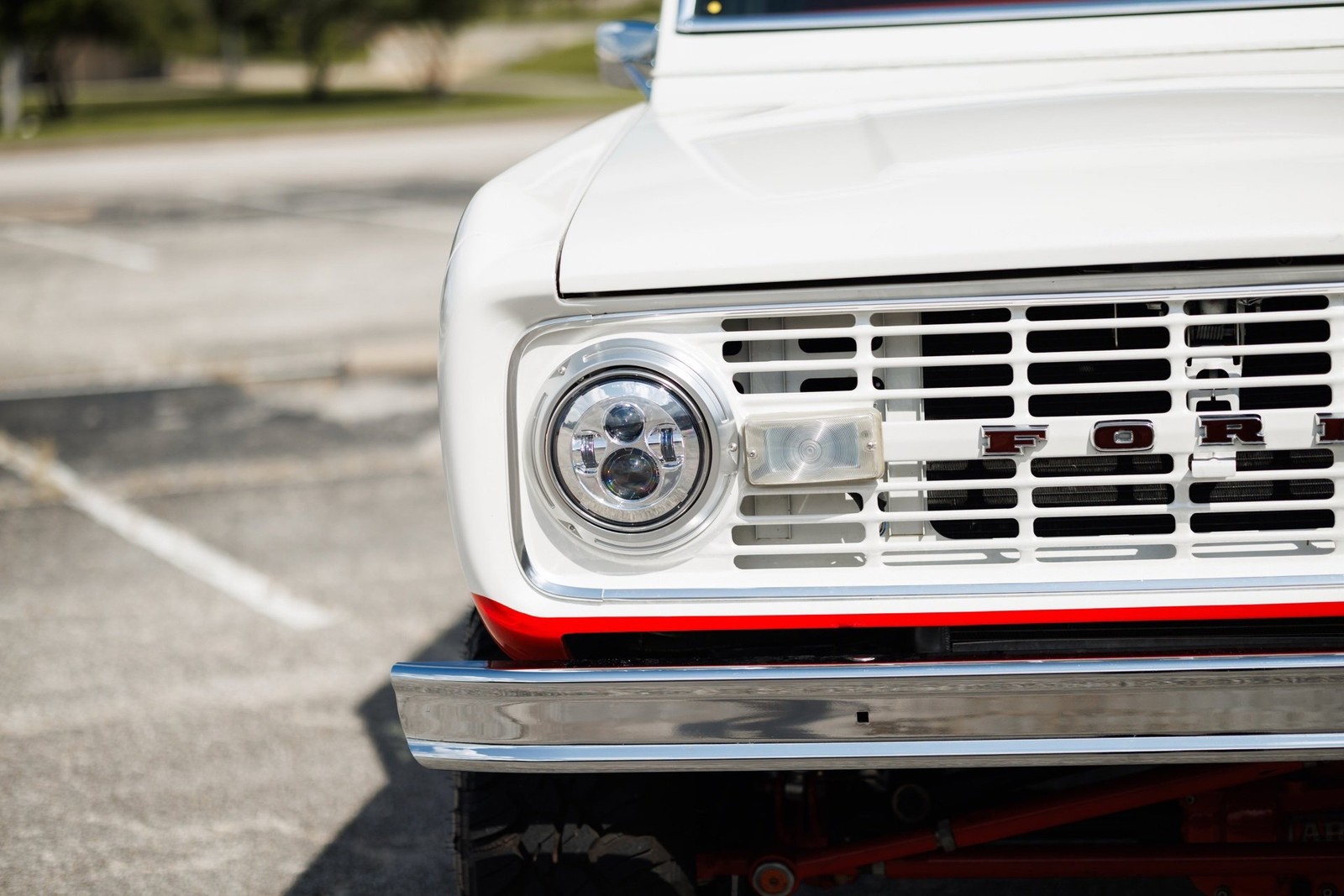Ford-Bronco-1970-SUV-21