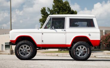 Ford-Bronco-1970-SUV-23