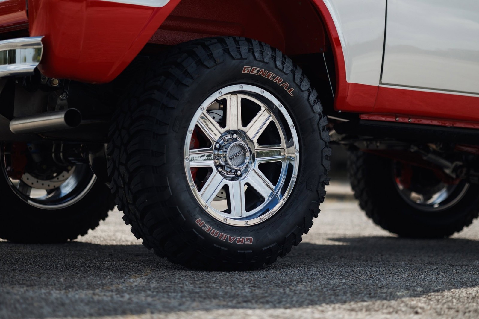 Ford-Bronco-1970-SUV-28