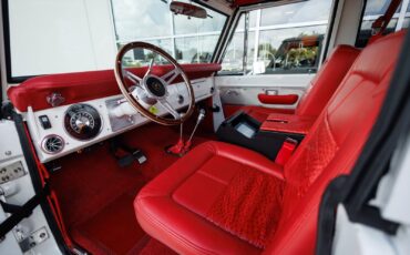 Ford-Bronco-1970-SUV-34
