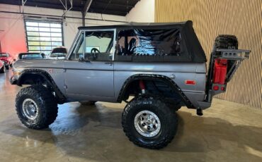 Ford-Bronco-1970-SUV-4