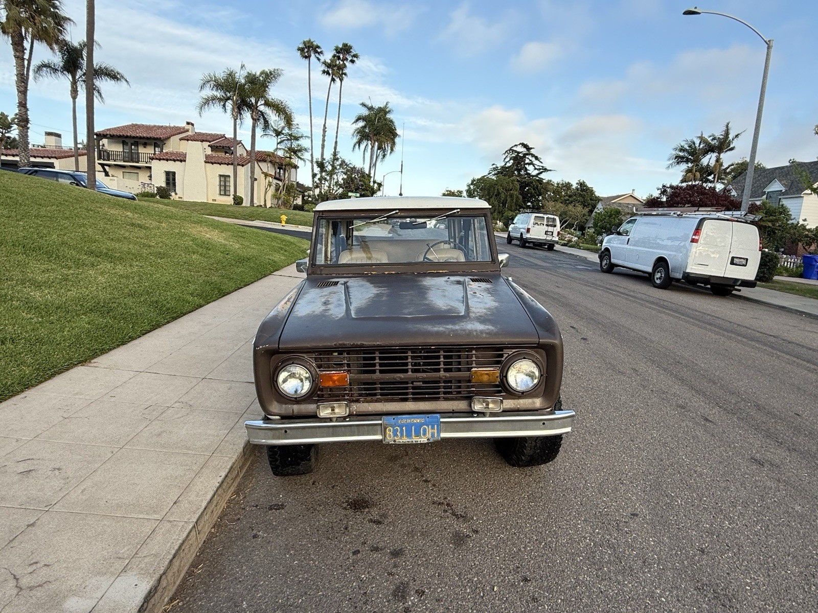 Ford-Bronco-1971-SUV-2