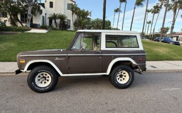 Ford-Bronco-1971-SUV