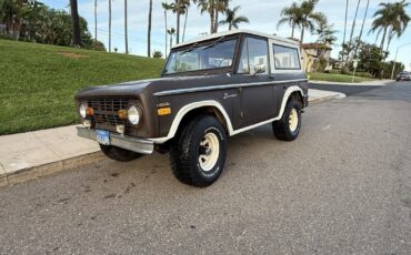 Ford-Bronco-1971-SUV-6