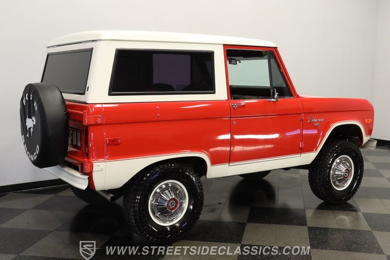 Ford-Bronco-1972-Red-White-18