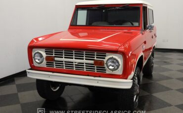 Ford-Bronco-1972-Red-White-23