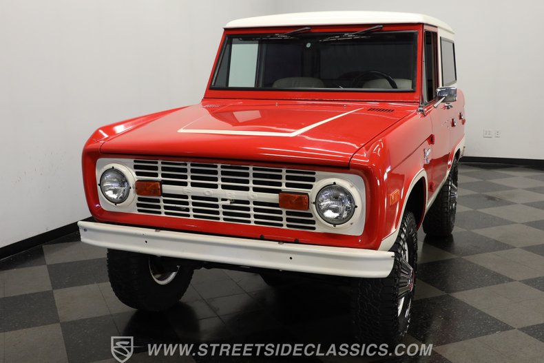 Ford-Bronco-1972-Red-White-23