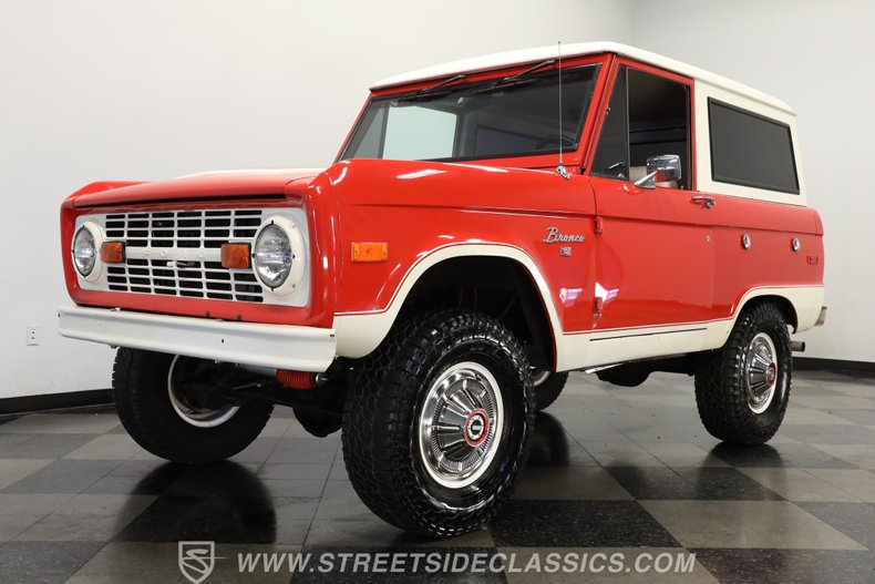 Ford-Bronco-1972-Red-White-25