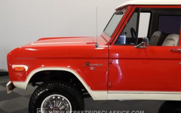 Ford-Bronco-1972-Red-White-27