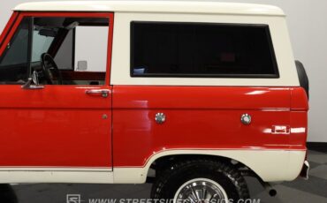 Ford-Bronco-1972-Red-White-28
