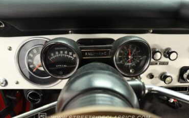 Ford-Bronco-1972-Red-White-41