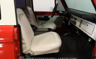 Ford-Bronco-1972-Red-White-48