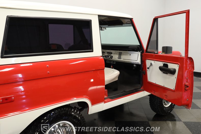Ford-Bronco-1972-Red-White-5