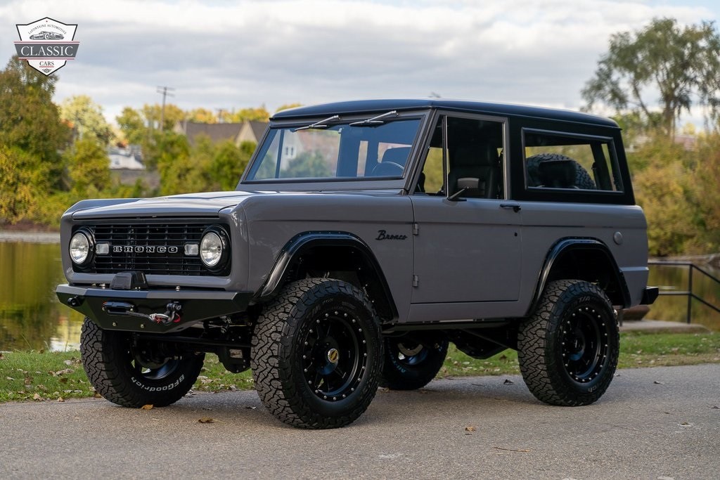 Ford-Bronco-1972-Suv-10