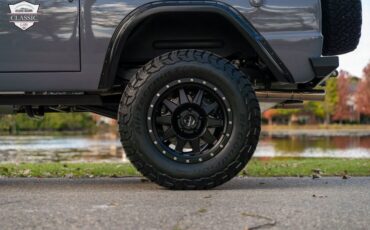 Ford-Bronco-1972-Suv-14
