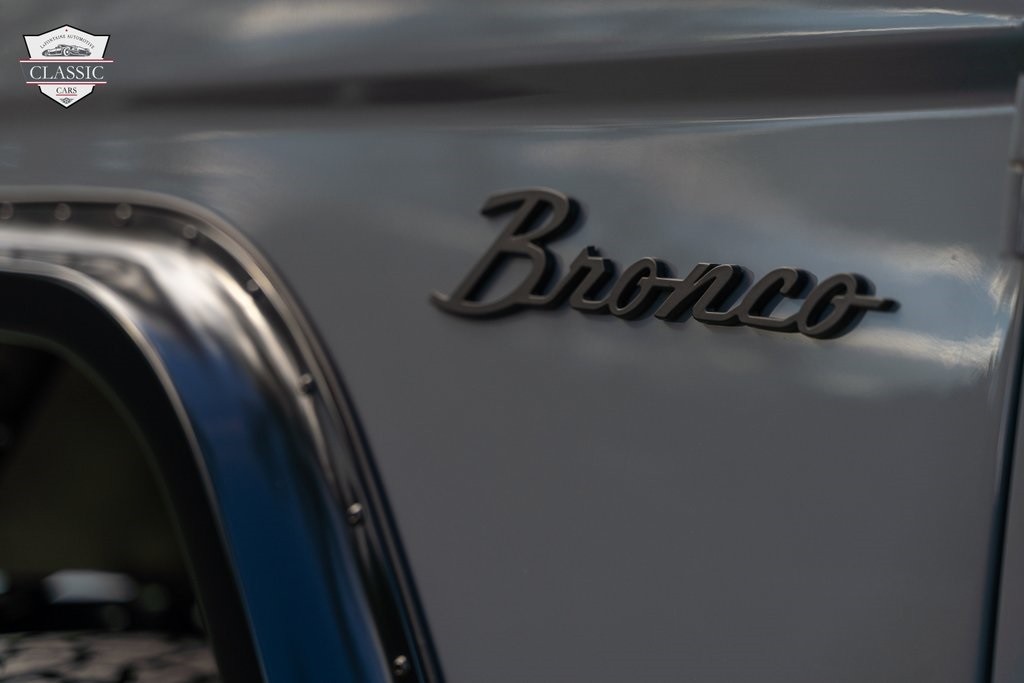 Ford-Bronco-1972-Suv-17