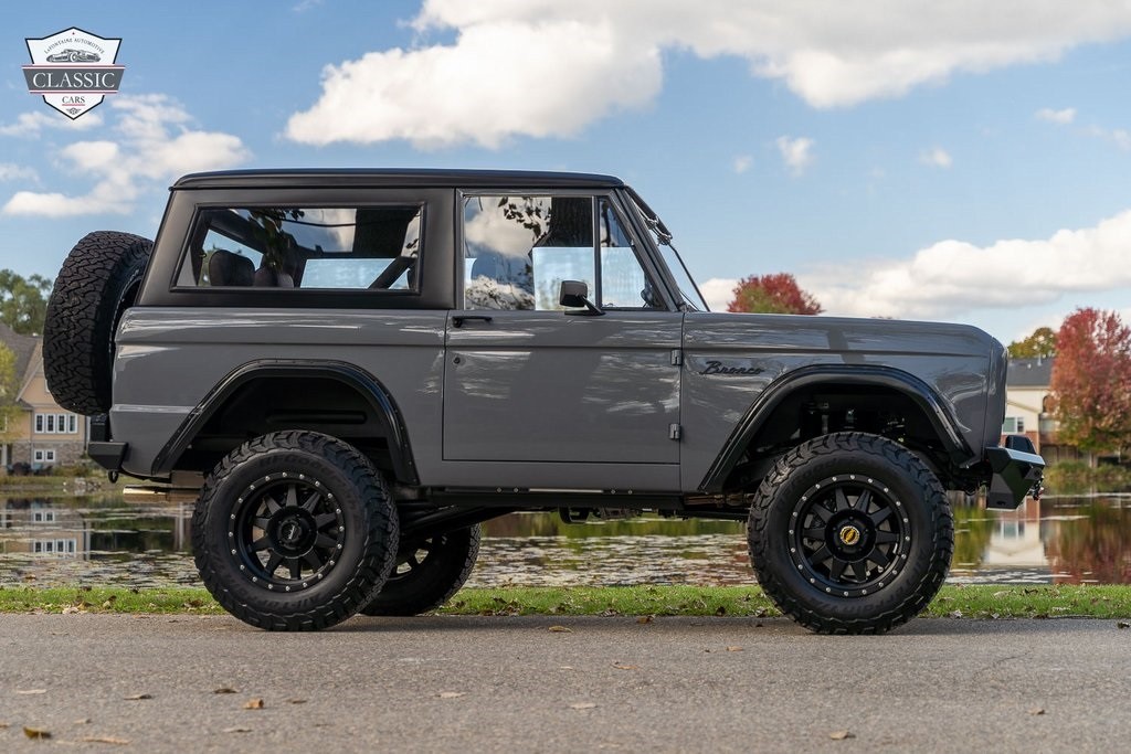 Ford-Bronco-1972-Suv-3