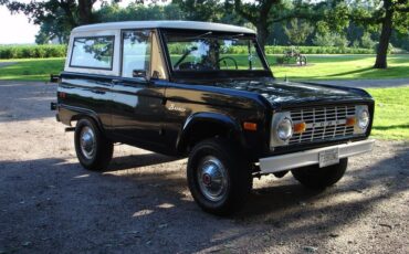 Ford-Bronco-1973-Black-Black