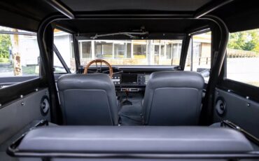 Ford-Bronco-1973-Porsche-Gray-Black-Grey-10