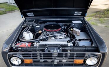 Ford-Bronco-1973-Porsche-Gray-Black-Grey-4