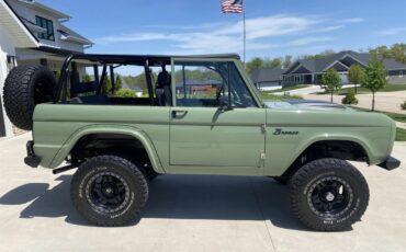 Ford-Bronco-1974-Boxwood-green-Black-12