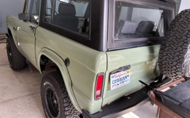 Ford-Bronco-1974-Boxwood-green-Black-17