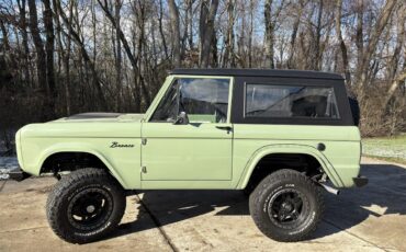 Ford-Bronco-1974-Boxwood-green-Black-19