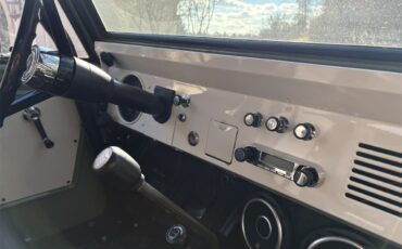 Ford-Bronco-1974-Boxwood-green-Black-27