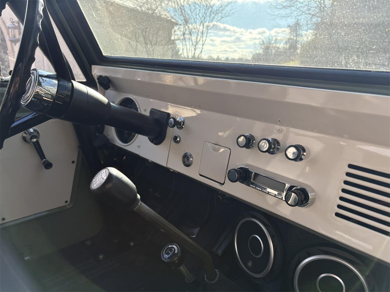 Ford-Bronco-1974-Boxwood-green-Black-27