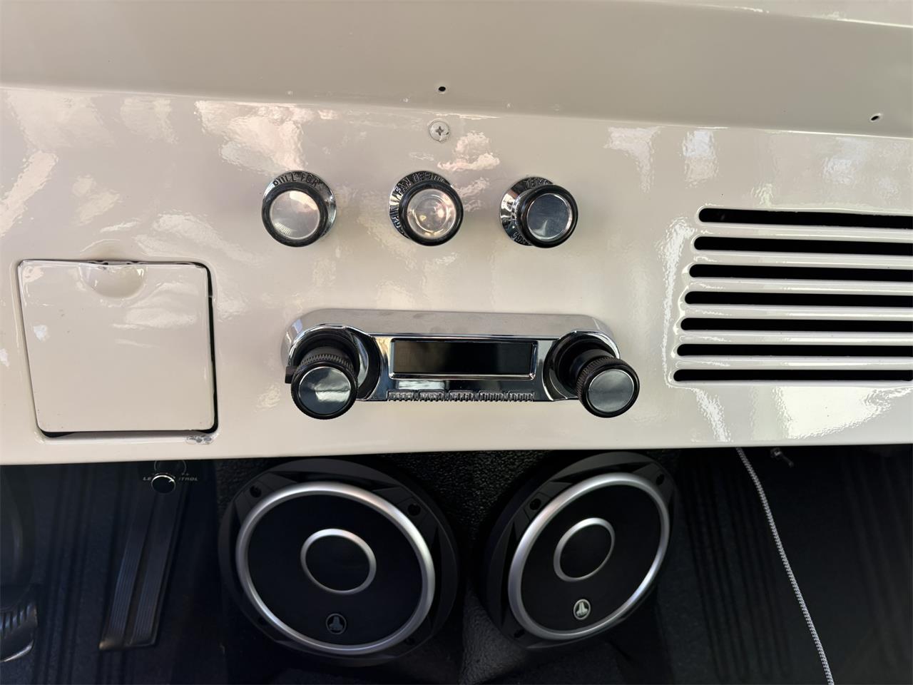 Ford-Bronco-1974-Boxwood-green-Black-32